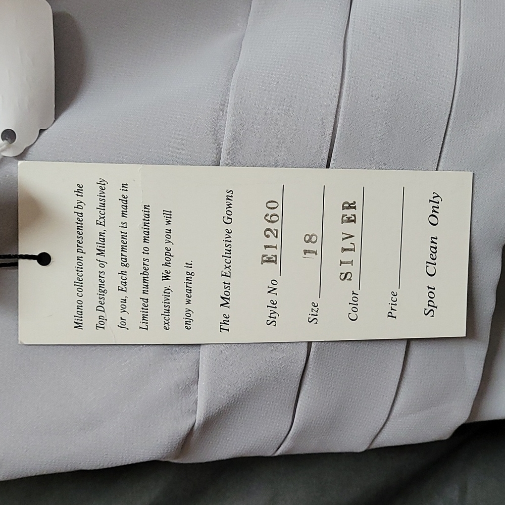 Dress - Picture 6 of 8